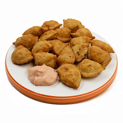 Чебульмени жареные с мясом и соусом 170 г